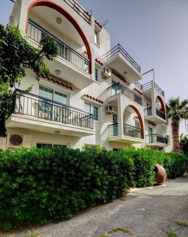 Renos Apartments Polis Exterior foto